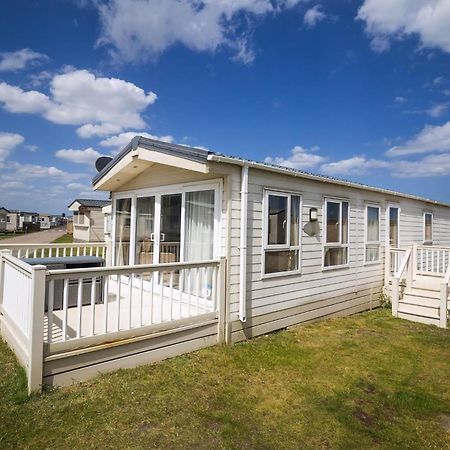 Beautiful 6 Berth Caravan By The Beach In Suffolk Ref 40076Nd Lowestoft Bagian luar foto
