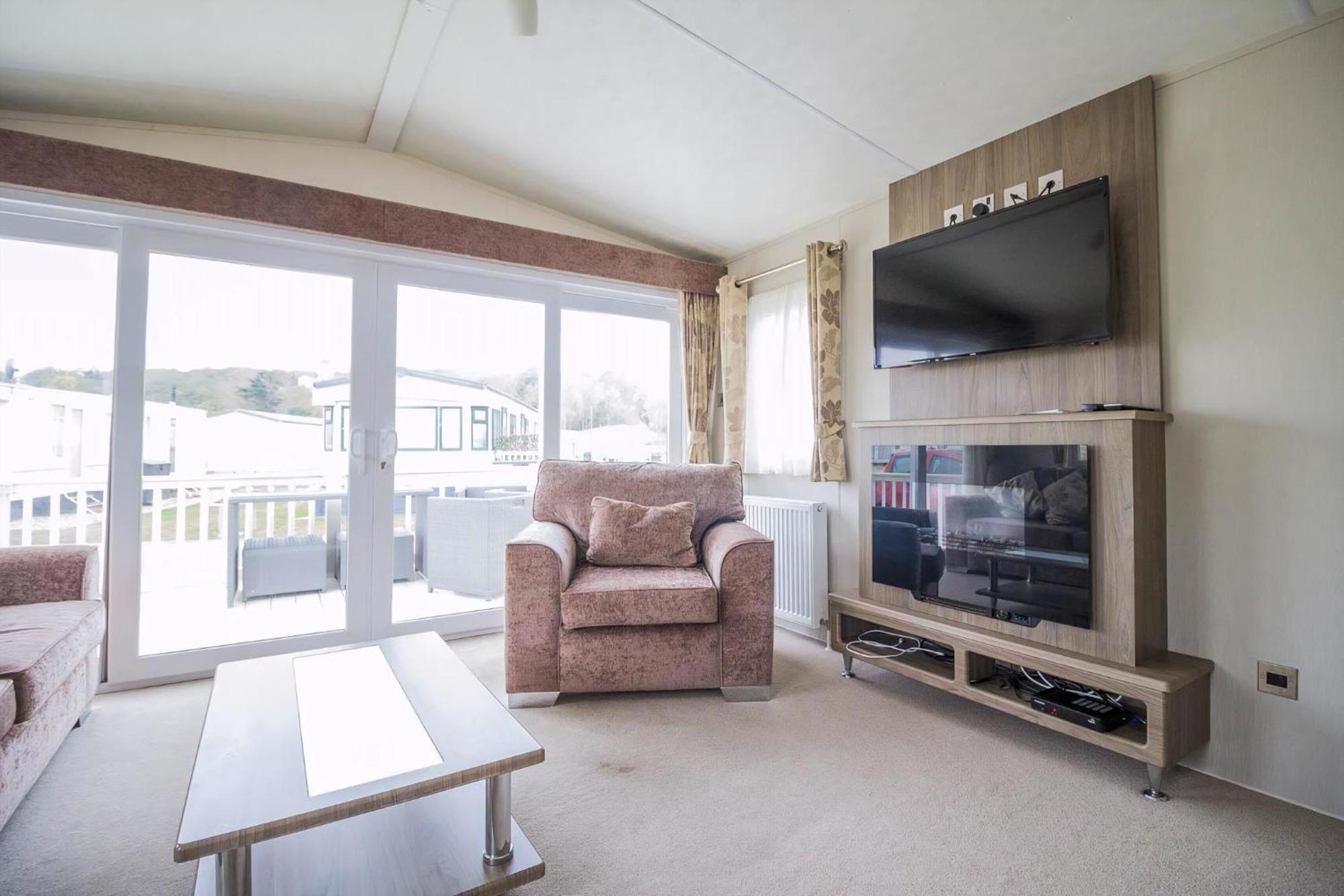 Beautiful 6 Berth Caravan By The Beach In Suffolk Ref 40076Nd Lowestoft Bagian luar foto