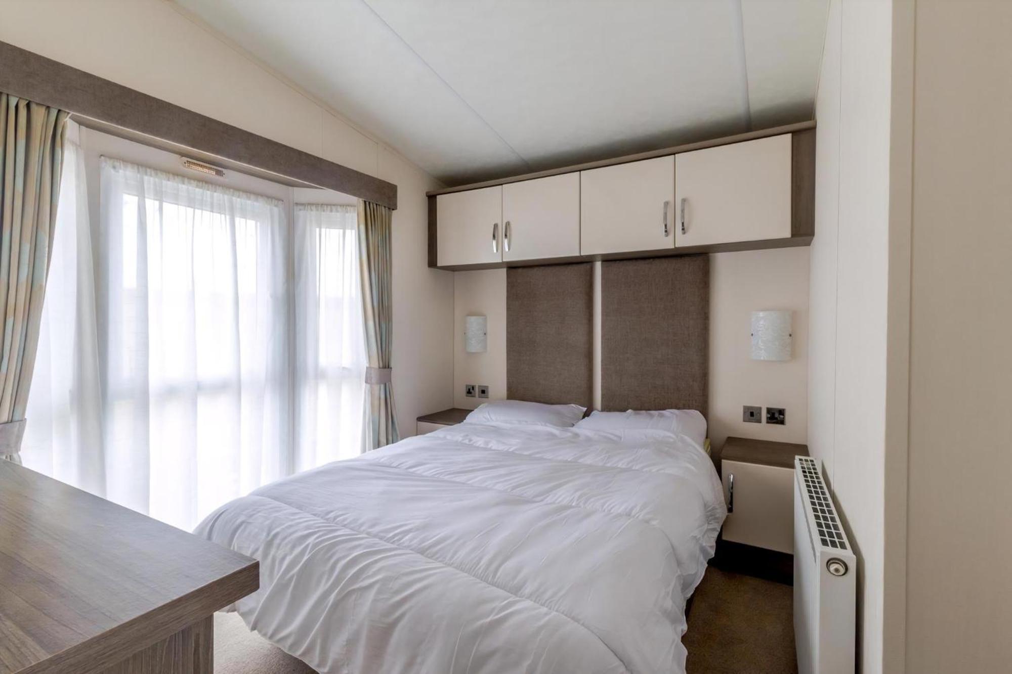 Beautiful 6 Berth Caravan By The Beach In Suffolk Ref 40076Nd Lowestoft Bagian luar foto